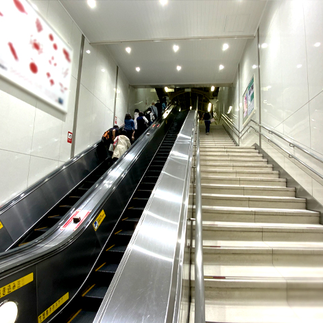 三ノ宮駅 駅舎 (使用面積:1344㎡)|施工事例|不燃化粧板（内装用