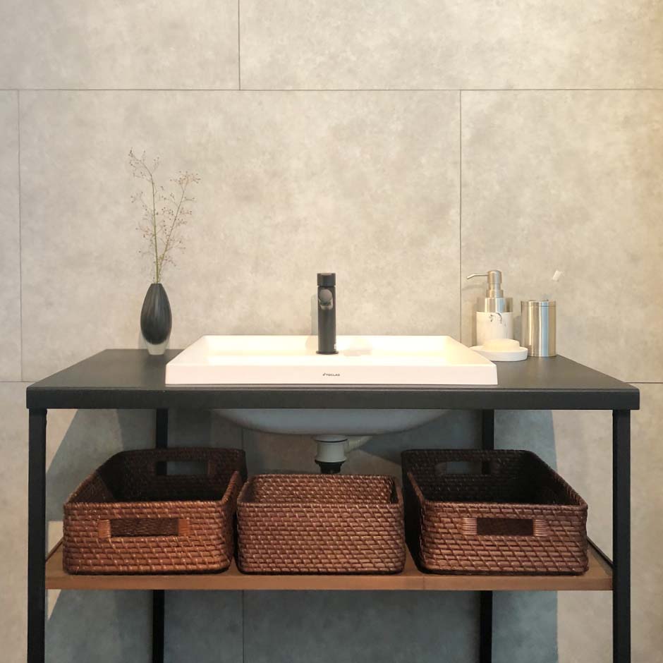 セカンド洗面台バックパネル