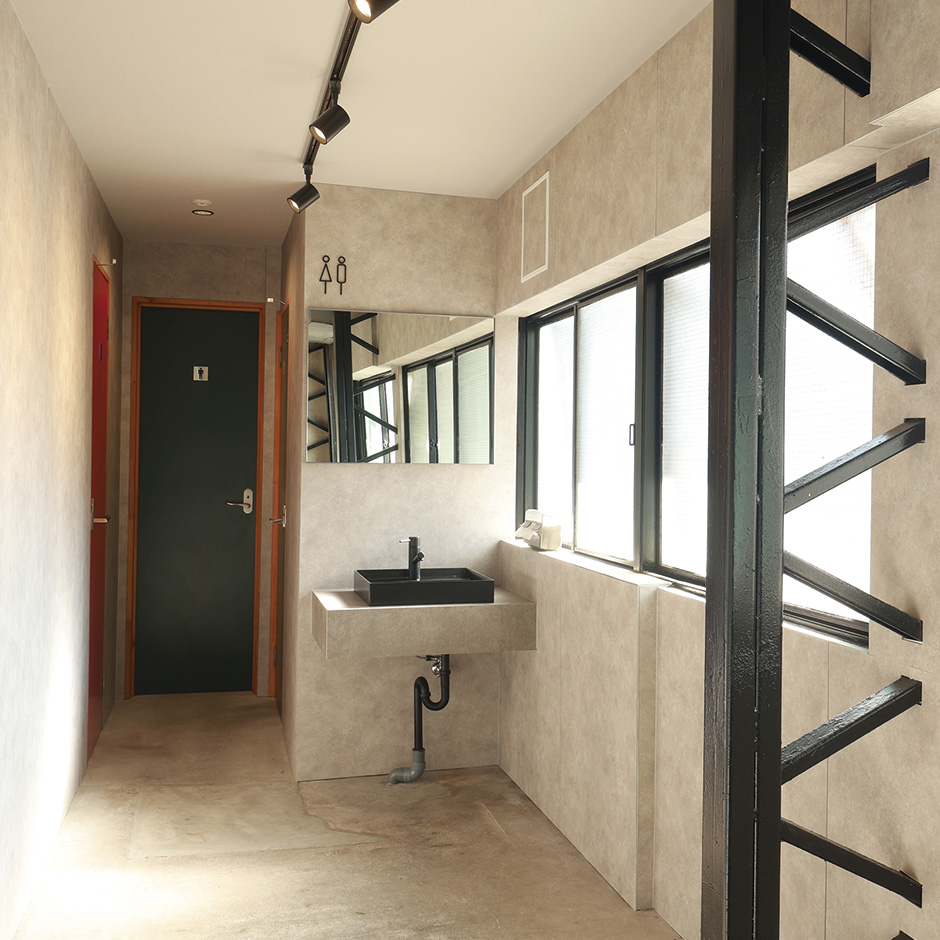 オフィストイレ前空間